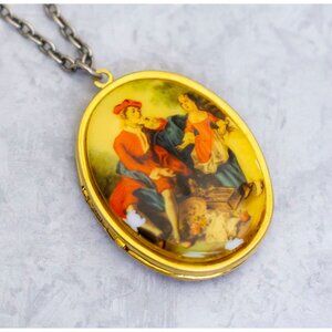 24 inch, Vintage Locket Renaissance Cameo Memento  Locket Necklace - CQ1